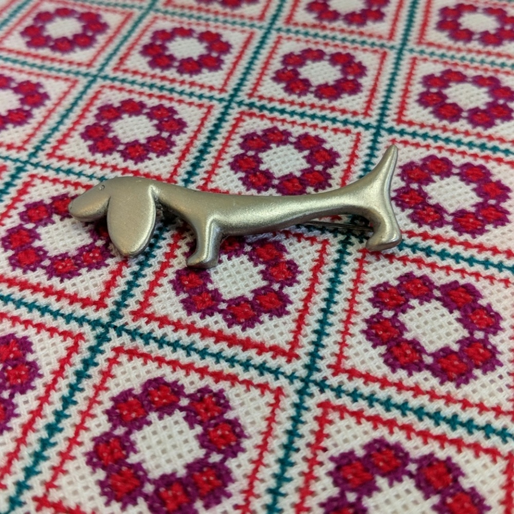 Adorable silver dachshund pin